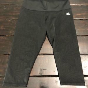 Capri athletic pants